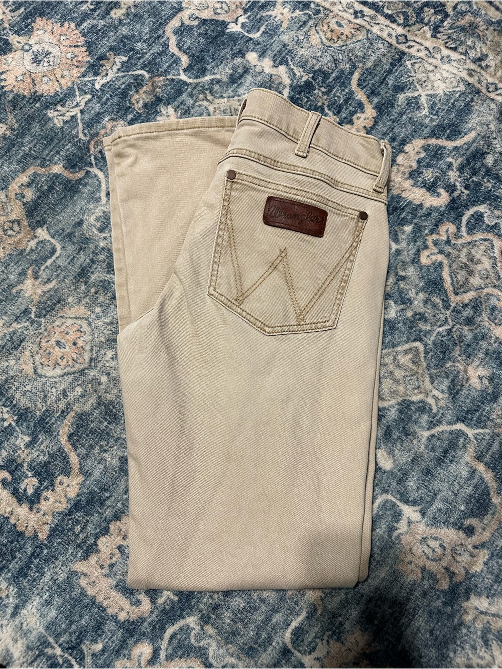 Wrangler Light Beige Khaki Jeans with Back Pocket Patch